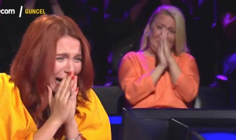 Kim Milyoner Olmak İster'de gözyaşlarına boğuldu: Oktay Kaynarca o yarışmacıyı hüngür hüngür ağlattı! 7