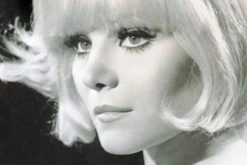 Taş bebek herkesi şaşkına çevirdi: 89. yaşını kutlayan Gönül Yazar öyle bir dilekte bulundu ki... 2