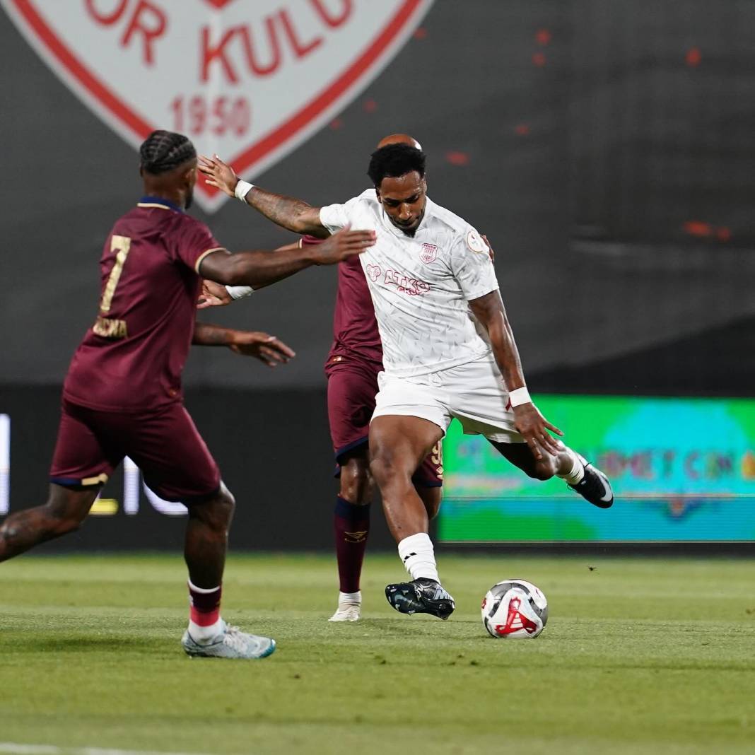 Pendikspor sezon başı iyi sinyal verdi: Trendyol 1. Lig 2. haftasında sahasında Bandırmaspor'u rahat geçti 7