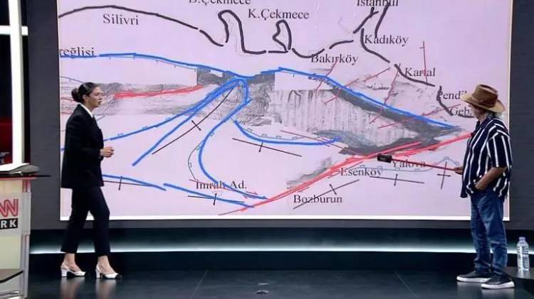 Balıkesir depremini nokta atışıyla bilmişti! Şener Üşümezsoy deprem olacak yerleri tek tek açıkladı! İstanbul için konuştu 10