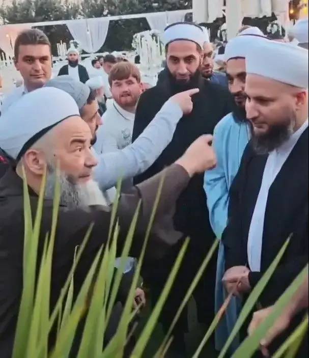 Cübbeli Ahmet hoca oğlu Ömer Faruk Ünlü'yü evlendirdi! Düğünden dikkat çek ayrıntı ve kareler 7