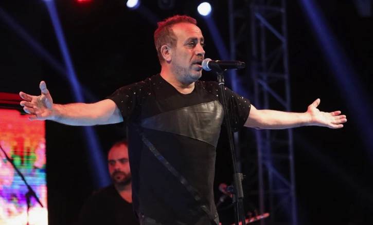 Haluk Levent konserinde fenalaştı hastaneye kaldırıldı! Haluk Levent'in sağlığı ile ilgili son durum ne? 7
