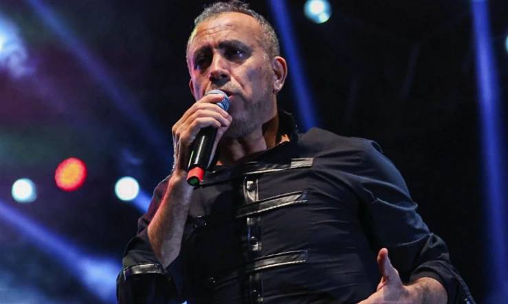 Haluk Levent konserinde fenalaştı hastaneye kaldırıldı! Haluk Levent'in sağlığı ile ilgili son durum ne? 10