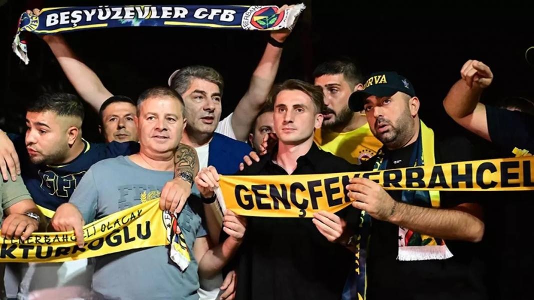 Kerem Aktürkoğlu eşine yapılan çirkin ve seviyesiz yorumlara isyan etti! Maddi ve manevi tazminat davası açıyor 3