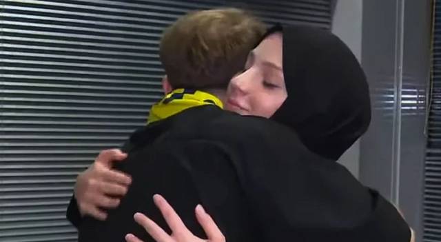 Kerem Aktürkoğlu eşine yapılan çirkin ve seviyesiz yorumlara isyan etti! Maddi ve manevi tazminat davası açıyor 4