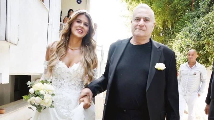 Kendisinden 40 yaş küçük Gülseren Ceylan ile evlenmişti! Mehmet Ali Erbil'den şaşırtan yaş farkı savunması 9