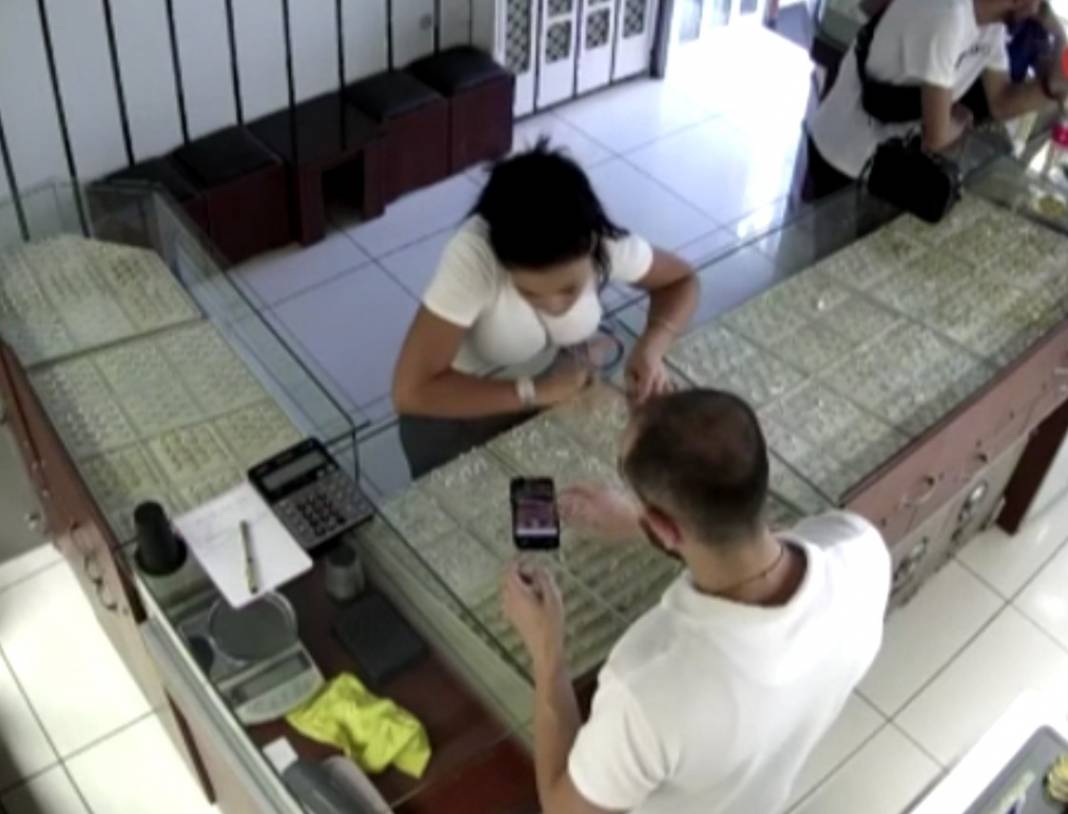 Kız arkadaşı 780 bin TL'sini kendi hesabına aktardı! Bakın o, paralarla soluğu nerede aldı? 3