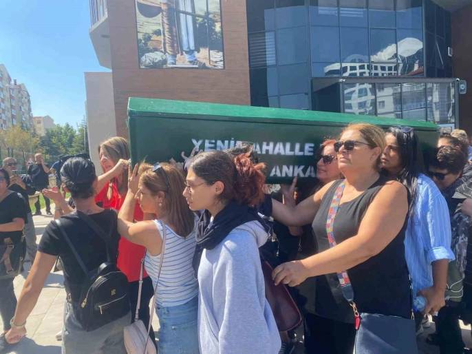 Her satırı ürpertici! 5 yaşındaki kız çocuğu dehşet anlarını anlattı: Babam tuttu dedem annemi kesti 5