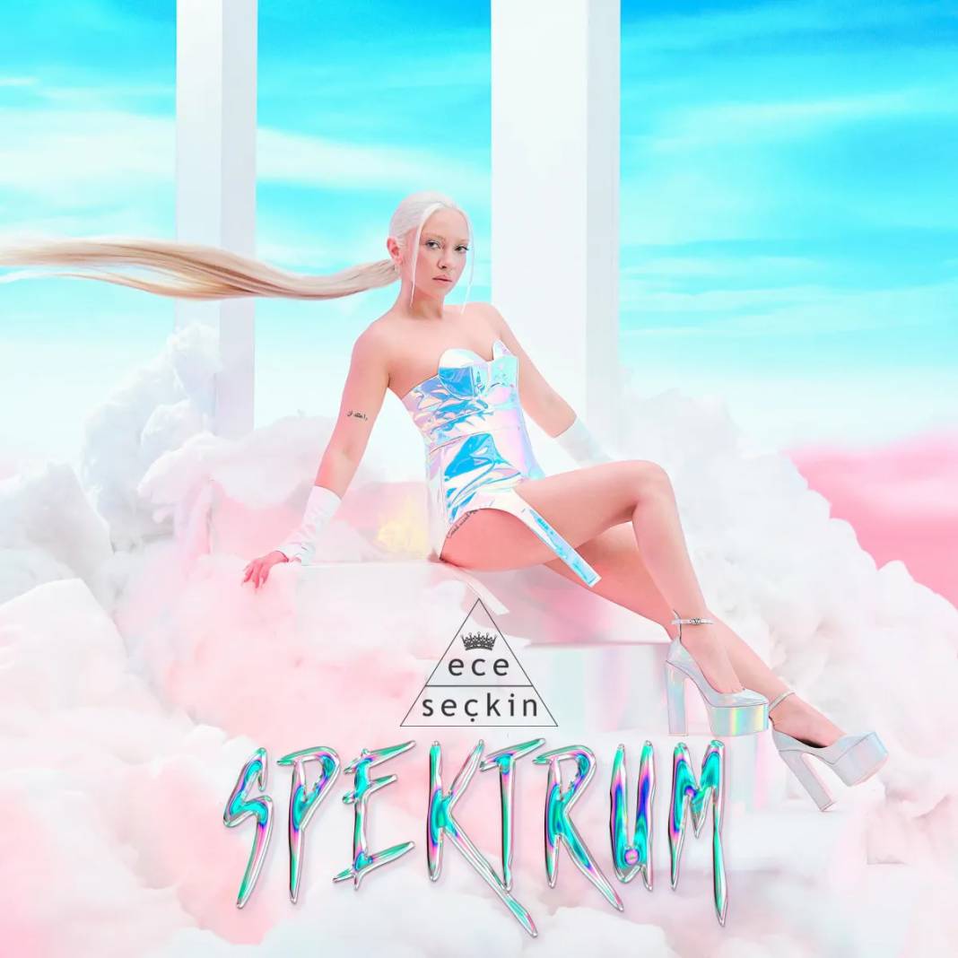 Güzel Şarkıcı Ece Seçkin'den Yardım Çığlığı! 'İmdat' sapığım var yardım edin 8