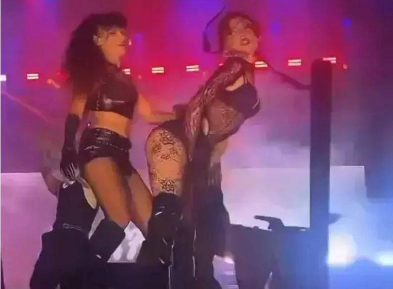 Teşhircilik suçlamasıyla haklarında soruşturma açılmıştı! Manifest ve kurucusundan şaşkınlık veren hareket! 2