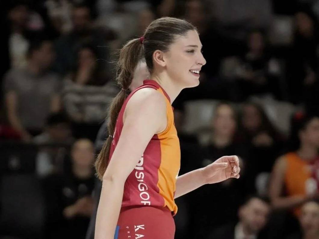 Cumhurbaşkanı Erdoğan'la görüntüsü olay olmuştu! İlkin Aydın'ın babası bakın ne iş yapıyor 7