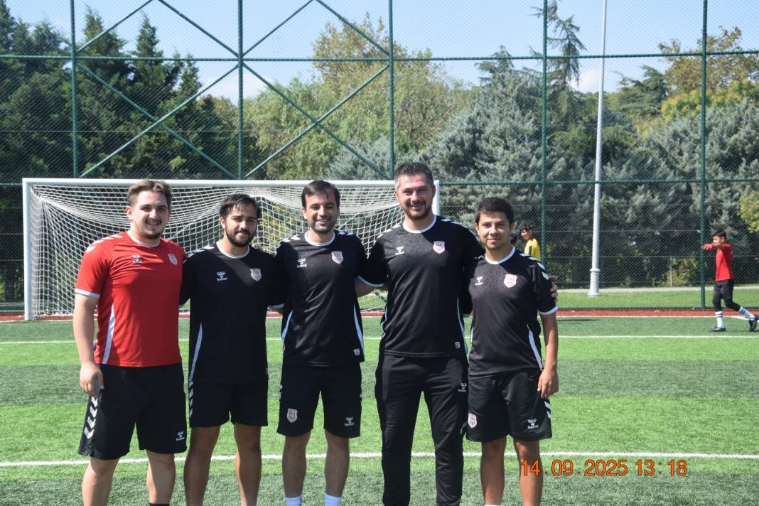 Pendikspor altyapısı başarılara doymuyor! Pendik U-13 elit cup şampiyonu Pendikspor oldu 9