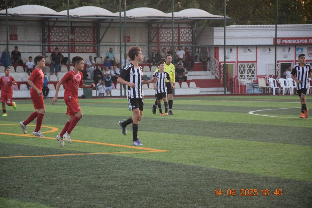 Pendikspor altyapısı başarılara doymuyor! Pendik U-13 elit cup şampiyonu Pendikspor oldu 4