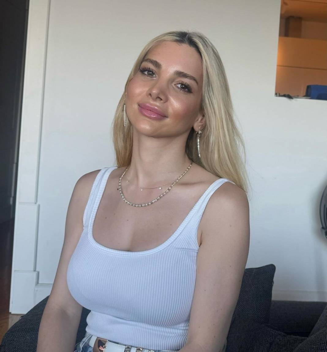 Rasim Ozan Kütahayalı'nın eşi Pınar Ayaz kimdir, nerelidir, kaç yaşındadır, Instagram hesabı ne  mesleği nedir 6