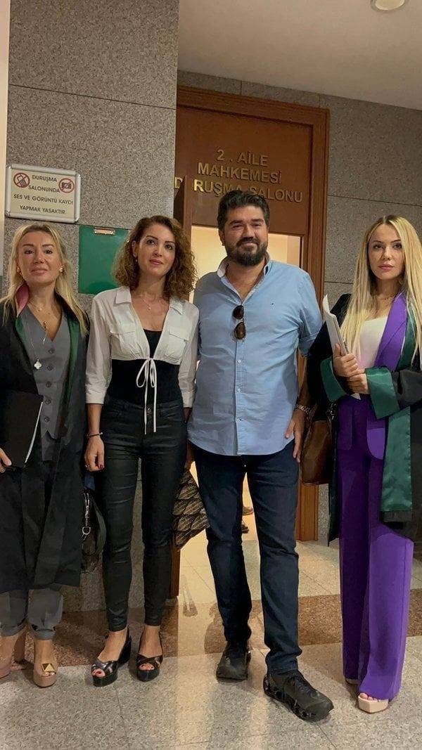 Rasim Ozan Kütahayalı'nın eşi Pınar Ayaz kimdir, nerelidir, kaç yaşındadır, Instagram hesabı ne  mesleği nedir 7