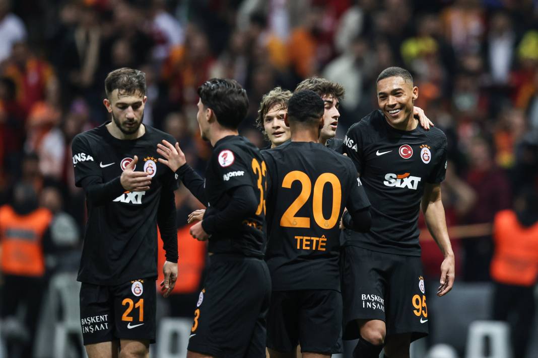 İşte, RAMS Başakşehir - Galatasaray maçındaki Muhtemel 11'ler! 5