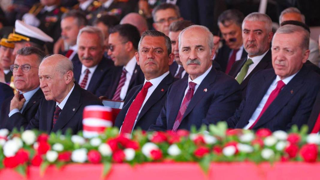 Asal Araştırma'dan dikkat çeken anket: "Türkiye'nin sorunlarını hangi parti çözer?" işte sonuç 4