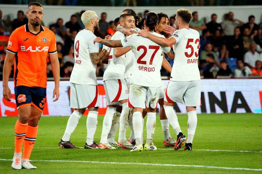 İşte, RAMS Başakşehir - Galatasaray maçındaki Muhtemel 11'ler! 6