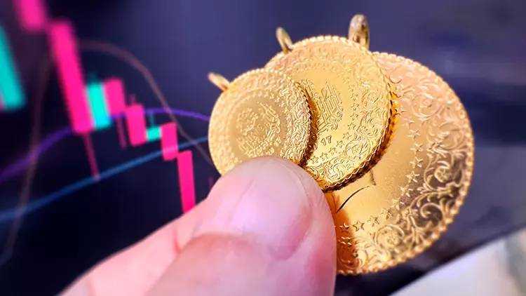 Altın tarihi düşüşle dibe çakıldı! Altın neden düşüyor, daha da düşer mi? Uzmanlardan yeni tahminler 2