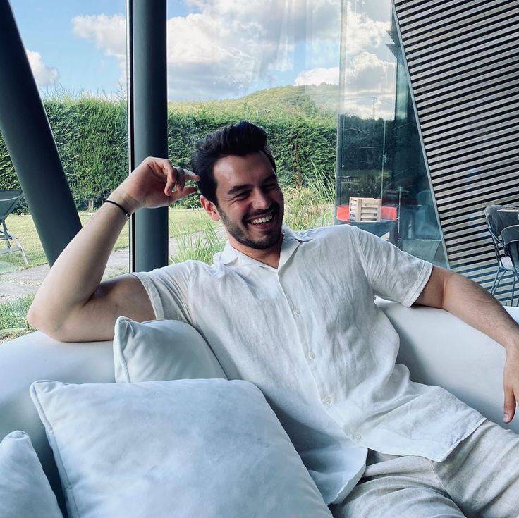 Dizi çekiminde set kazası: Ünlü oyuncu apar topar ameliyat masasına yatırıldı! 3