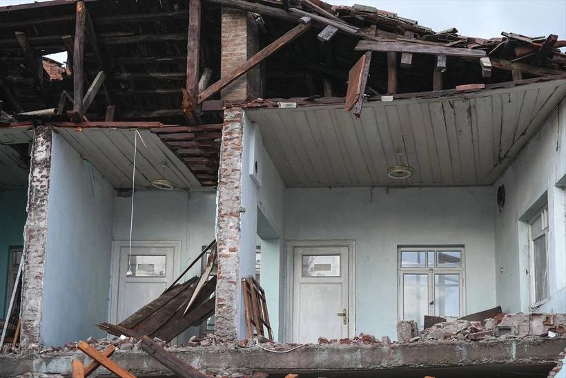 6.1 Sındırgı depremi sonrası depremin etkileri gün ağırınca ortaya çıktı 3