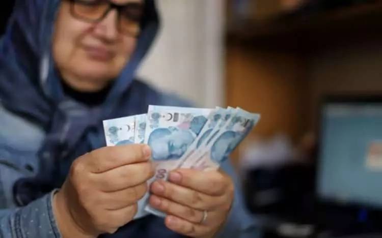 Emekli maaş sistemi sil baştan değişiyor! Az çalışan az, çok çalışan çok maaş alacak 7