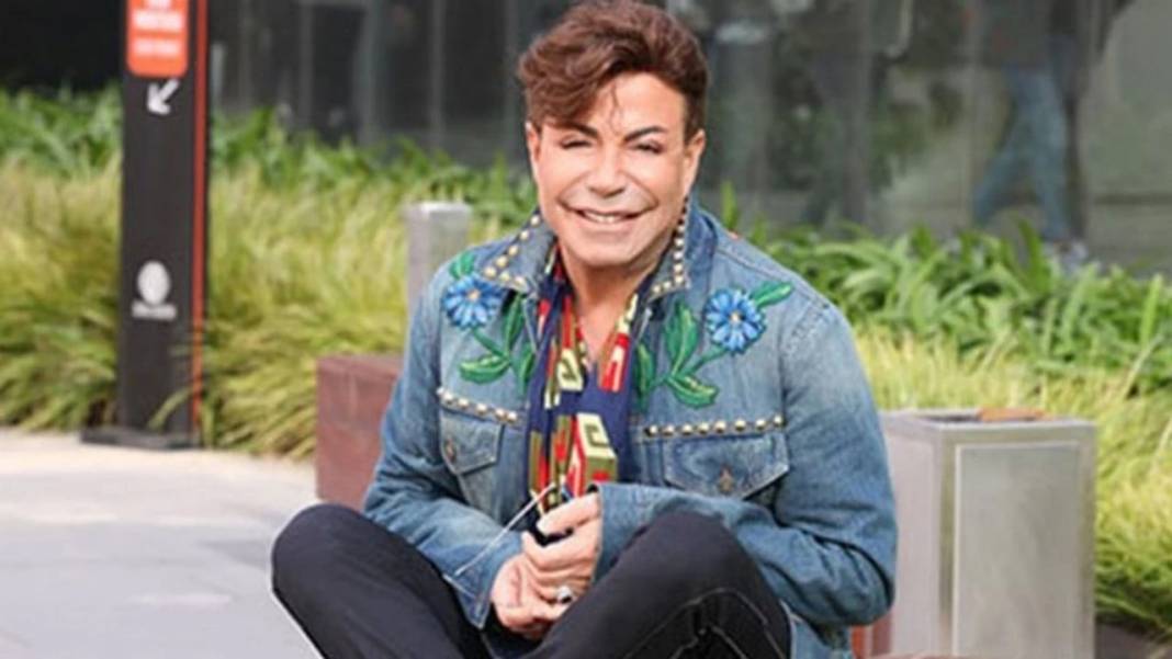 Fatih Ürek'in durumu kötü: Dostları ve sevenleri hastaneye akın etti! 6