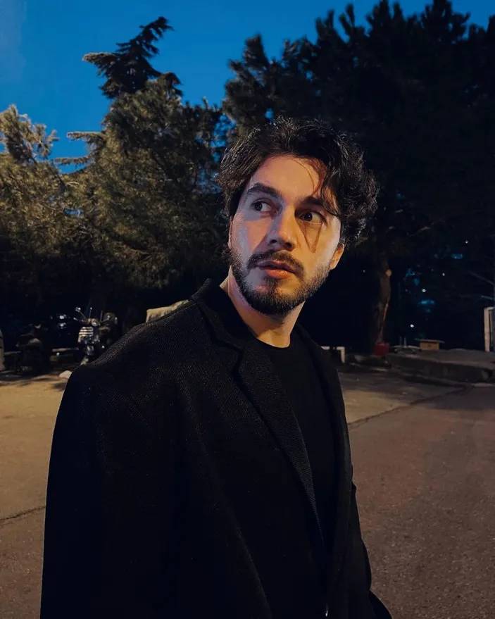 Dizi çekiminde set kazası: Ünlü oyuncu apar topar ameliyat masasına yatırıldı! 7