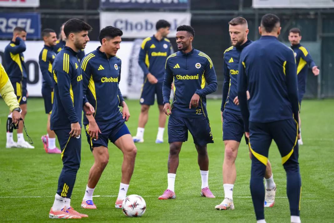 Viktoria Plzen - Fenerbahçe maçı için nefesler tutuldu: İşte bu akşam oynayacak Muhtemel 11'ler 5