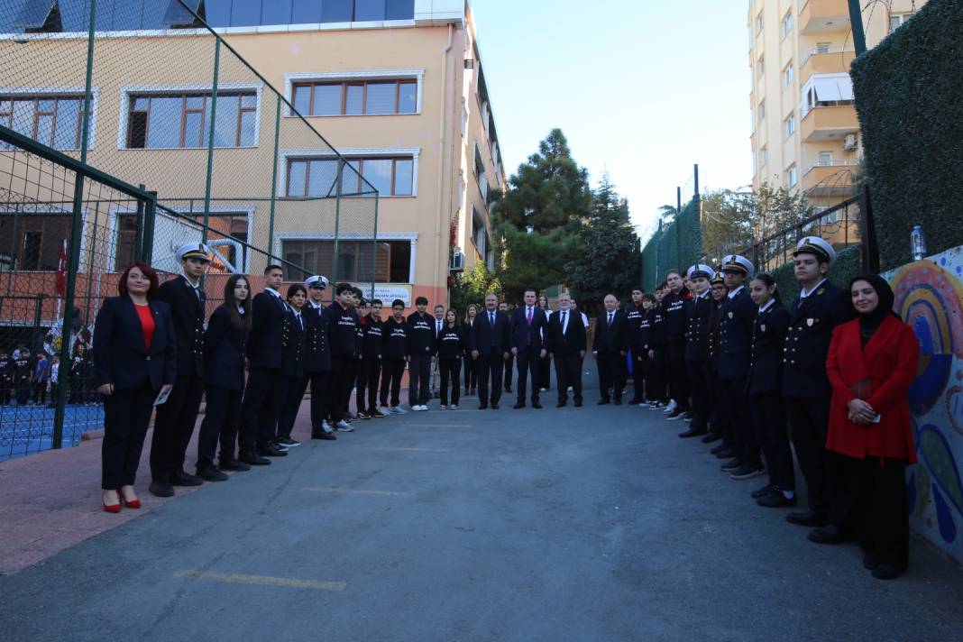 Nasibe Eryetiş Mesleki ve Teknik Anadolu Lisesi'nden Dijital Geleceğe Güvenli Adım: Siber Güvenlik Haftası Coşkusu 4