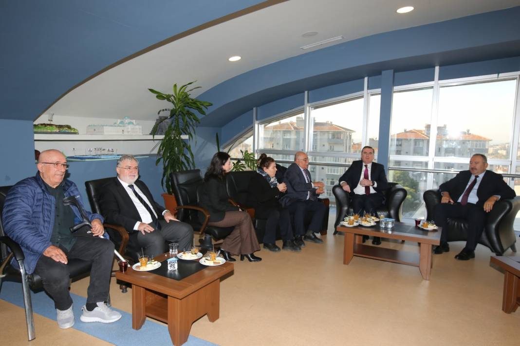 Nasibe Eryetiş Mesleki ve Teknik Anadolu Lisesi'nden Dijital Geleceğe Güvenli Adım: Siber Güvenlik Haftası Coşkusu 3