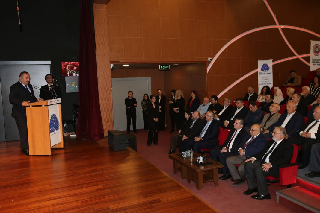 Nasibe Eryetiş Mesleki ve Teknik Anadolu Lisesi'nden Dijital Geleceğe Güvenli Adım: Siber Güvenlik Haftası Coşkusu 13