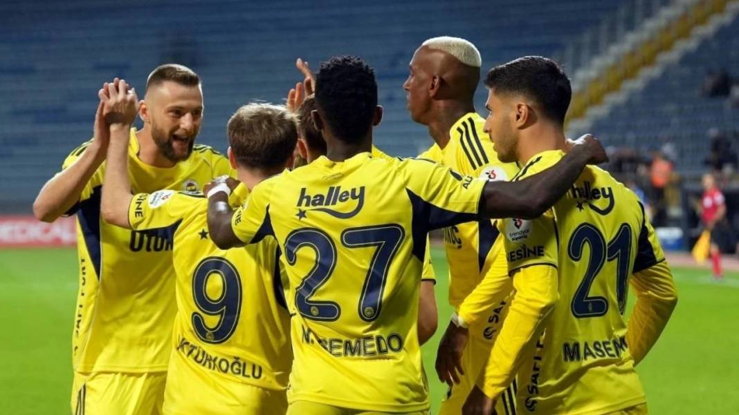 Viktoria Plzen - Fenerbahçe maçı için nefesler tutuldu: İşte bu akşam oynayacak Muhtemel 11'ler 6
