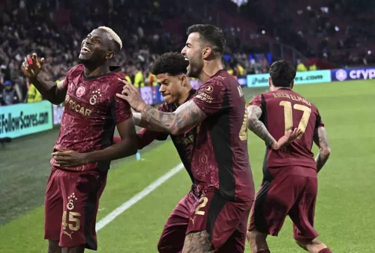 Galatasaray'ın zaferi Hollanda'yı salladı: Hollanda basınından Osimhen'e övgüler! 11