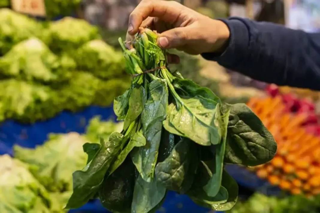 Güzelavrat otunu ıspanak sanıp yediler: Zehirlenen 11 kişi hastanelik oldu, biri yoğun bakımda! Güzelavrat otu nedir? 5