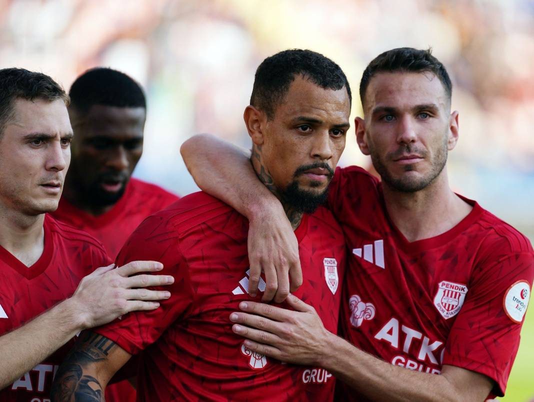 Pendikspor liderlik koltuğunda: Hatayspor'u 1-0 yenerek zirvenin yeni sahibi oldu 1