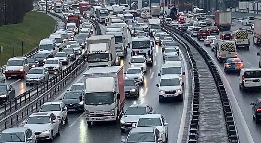 2025'te dünyanın en kötü trafiği hangi şehirlerde, açıklandı: Türkiye'deki o ilimiz şaşırtmadı! 1