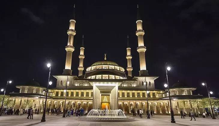 Bu gece eller semâya açılacak: Regaip Kandili nedir, bu özel gecede ne oldu? İşte 2025 yılı Regaip Kandili anlamı ve önemi 2