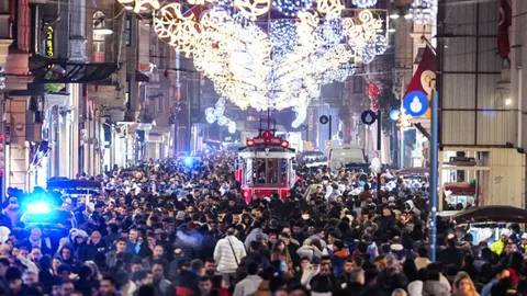 İstanbul’da yılbaşı tedbirleri alındı: Dikkat yolda kalmayın, O ilçelerde yollar kapanacak! İşte, alternatif yollar 9
