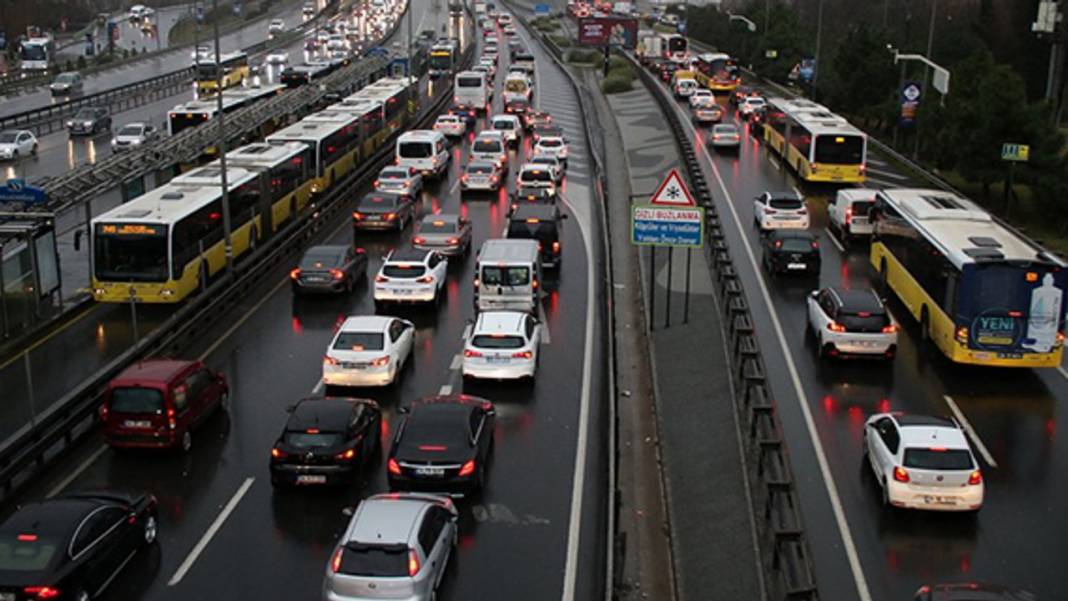 2025'te dünyanın en kötü trafiği hangi şehirlerde, açıklandı: Türkiye'deki o ilimiz şaşırtmadı! 2
