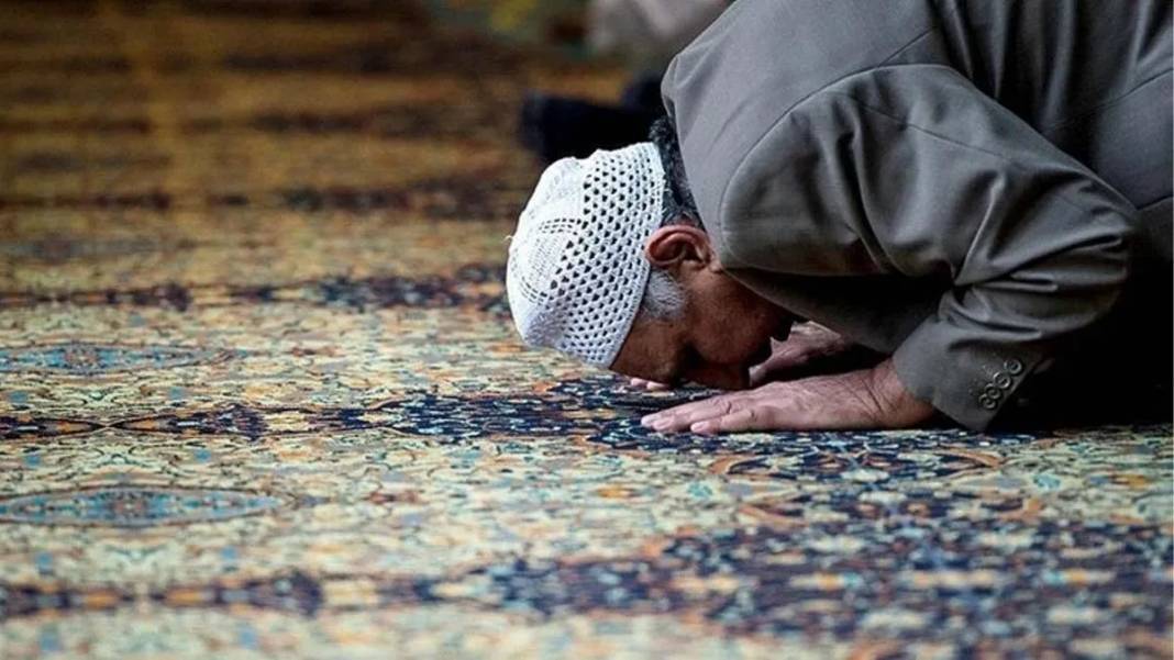 Bu gece Miraç kandili: Peki, Miraç gecesi ne oldu? Miraç Kandili fazileti önemi nedir? Miraç ne demek, anlamı nedir? 11