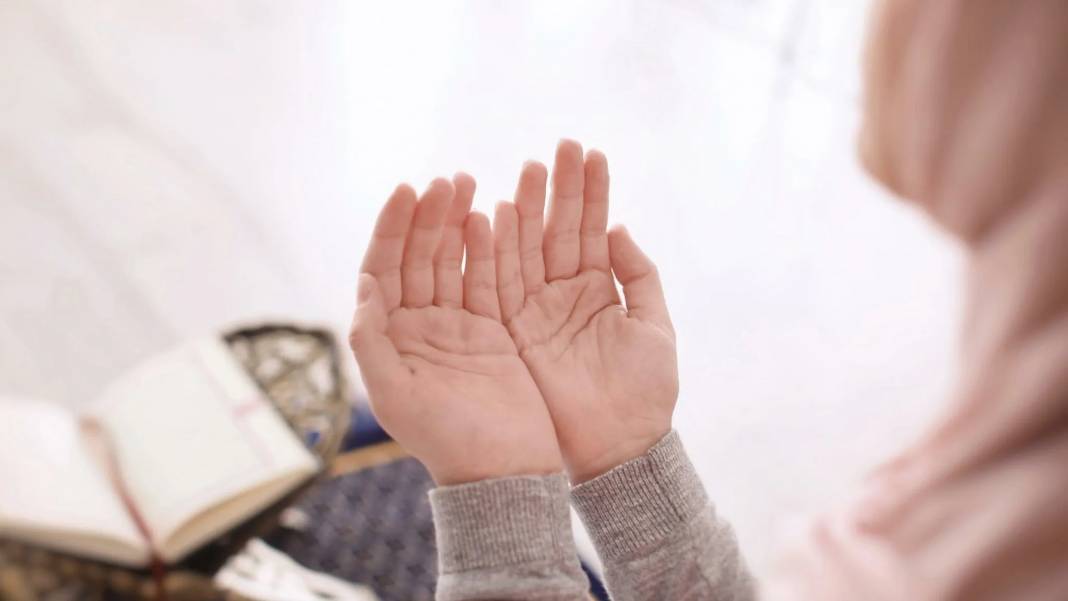 Bu gece Miraç kandili: Peki, Miraç gecesi ne oldu? Miraç Kandili fazileti önemi nedir? Miraç ne demek, anlamı nedir? 15