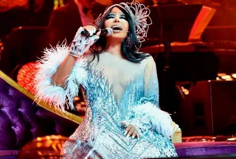 ''Aşk istiyorum para çok'' dedi: Servetini gözler önüne serdi! 5