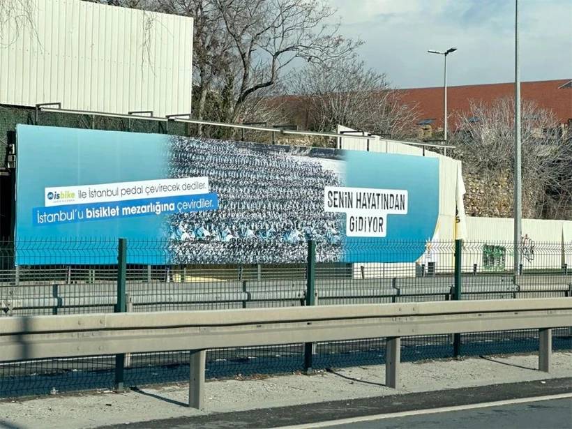 AK Partiden ses getiren İstanbul hamlesi! Şehrin dört bir yanınI pankartlarla donattılar 2