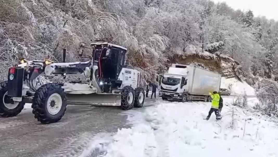 Meteoroloji uyardı: O bölgelerde yer yer kuvvetli olacak! Bugün hava nasıl, Salı günü hava nasıl olacak? 2