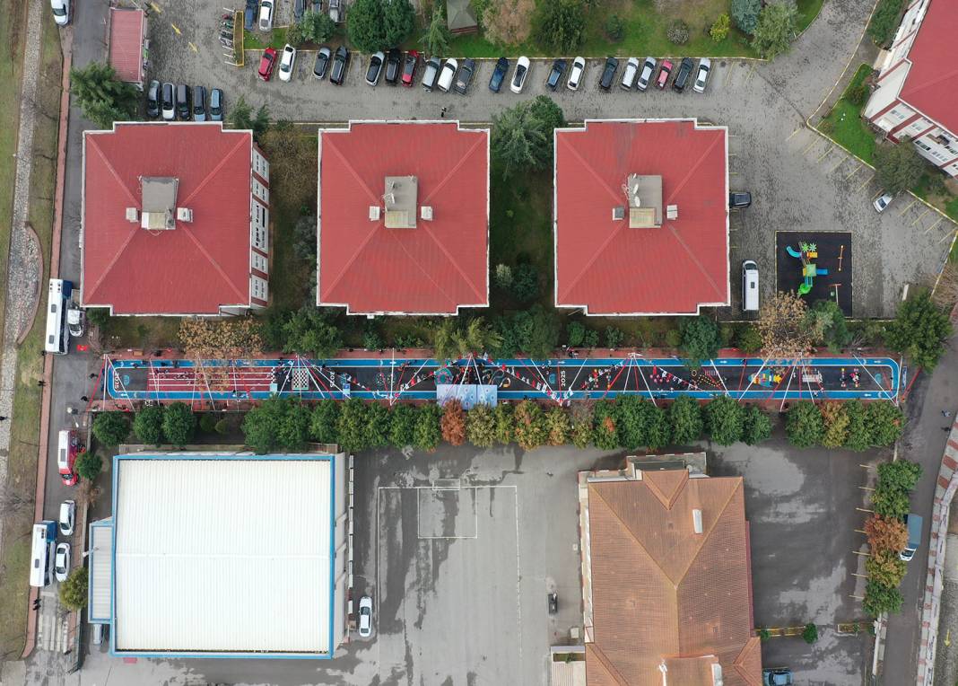 Çocuklardan Başkan Bingö'le teşekkür! Yeni açılan Oyun Parkı Sokağı yarıyıl karne tatilinde çocukları buluşturdu 6