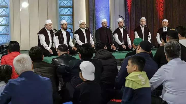 Bu gece Berat Kandili, eller samaya kalkacak af dilenecek... Berat gecesinin önemi nedir, hangi ibadetler yapılır? 3