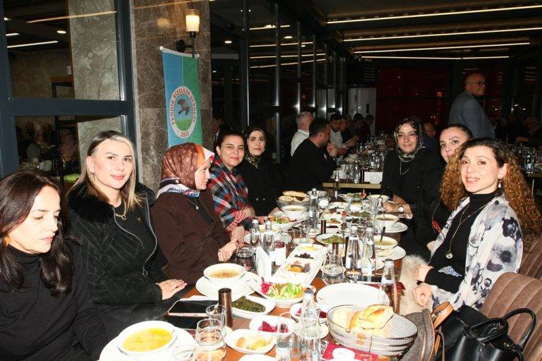 Pendikli Rizeliler geleneksel iftar yemeğinde buluştu 4