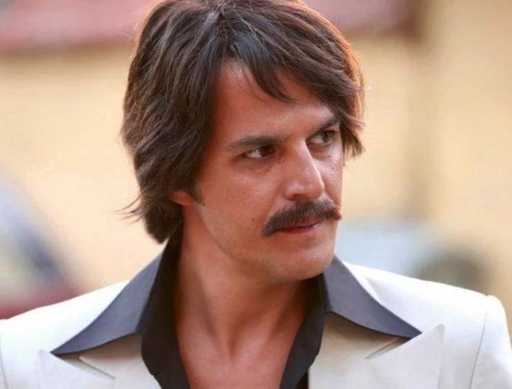 Ünlü isimlerin hangi siyasi partiye oy verdikleri belli oldu! Bülent Ersoy, Tarkan, Acun Ilıcalı... 23