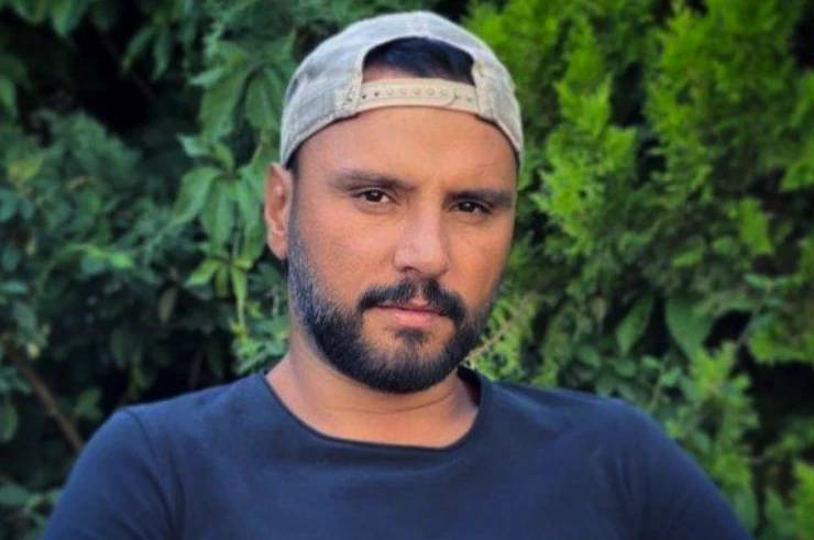 Ünlü isimlerin hangi siyasi partiye oy verdikleri belli oldu! Bülent Ersoy, Tarkan, Acun Ilıcalı... 4